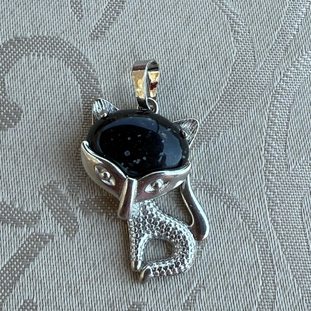 Silver and Black Fox Pendant NWOT
